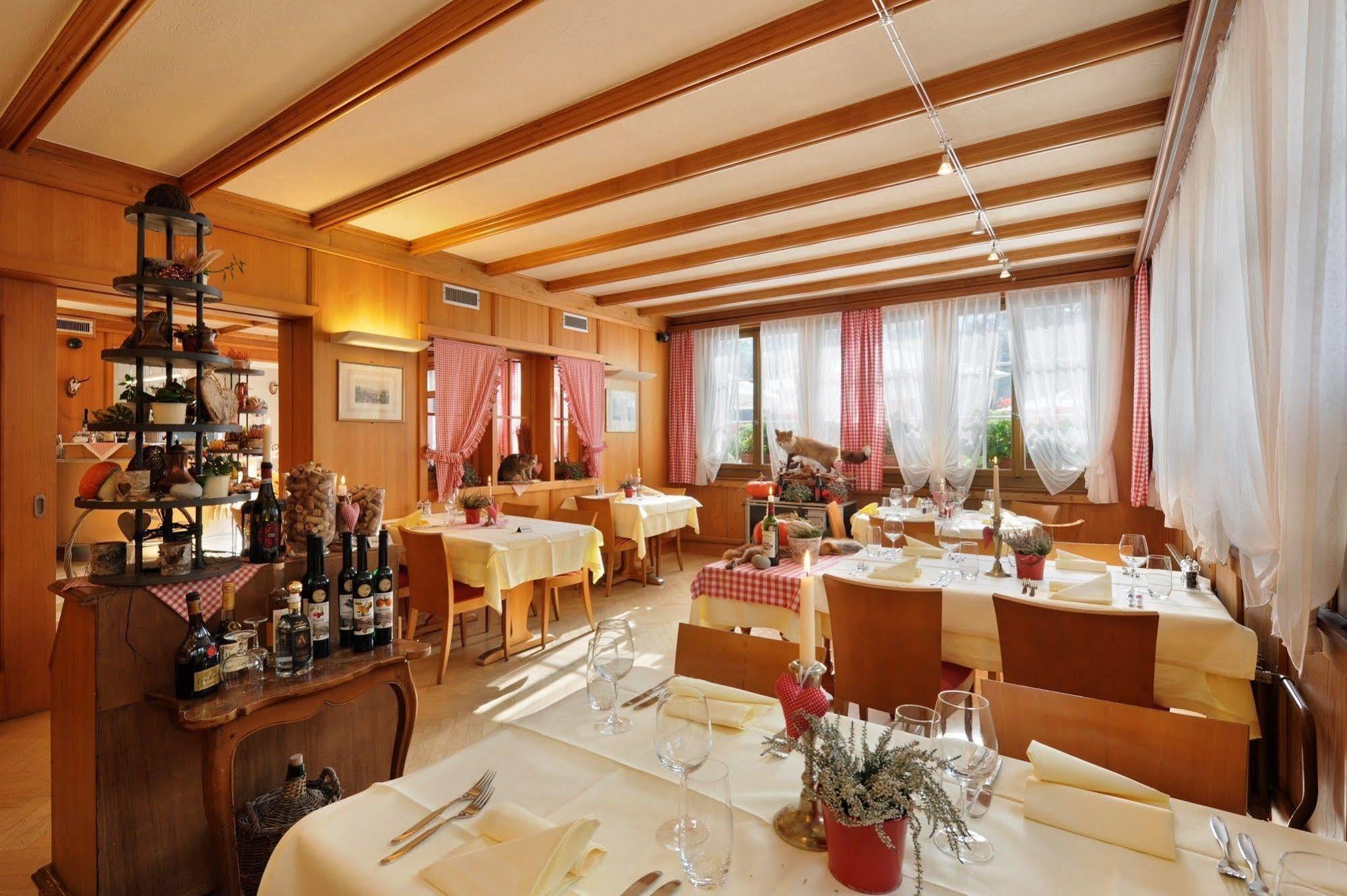 Gasthaus Paxmontana Sachseln Bagian luar foto
