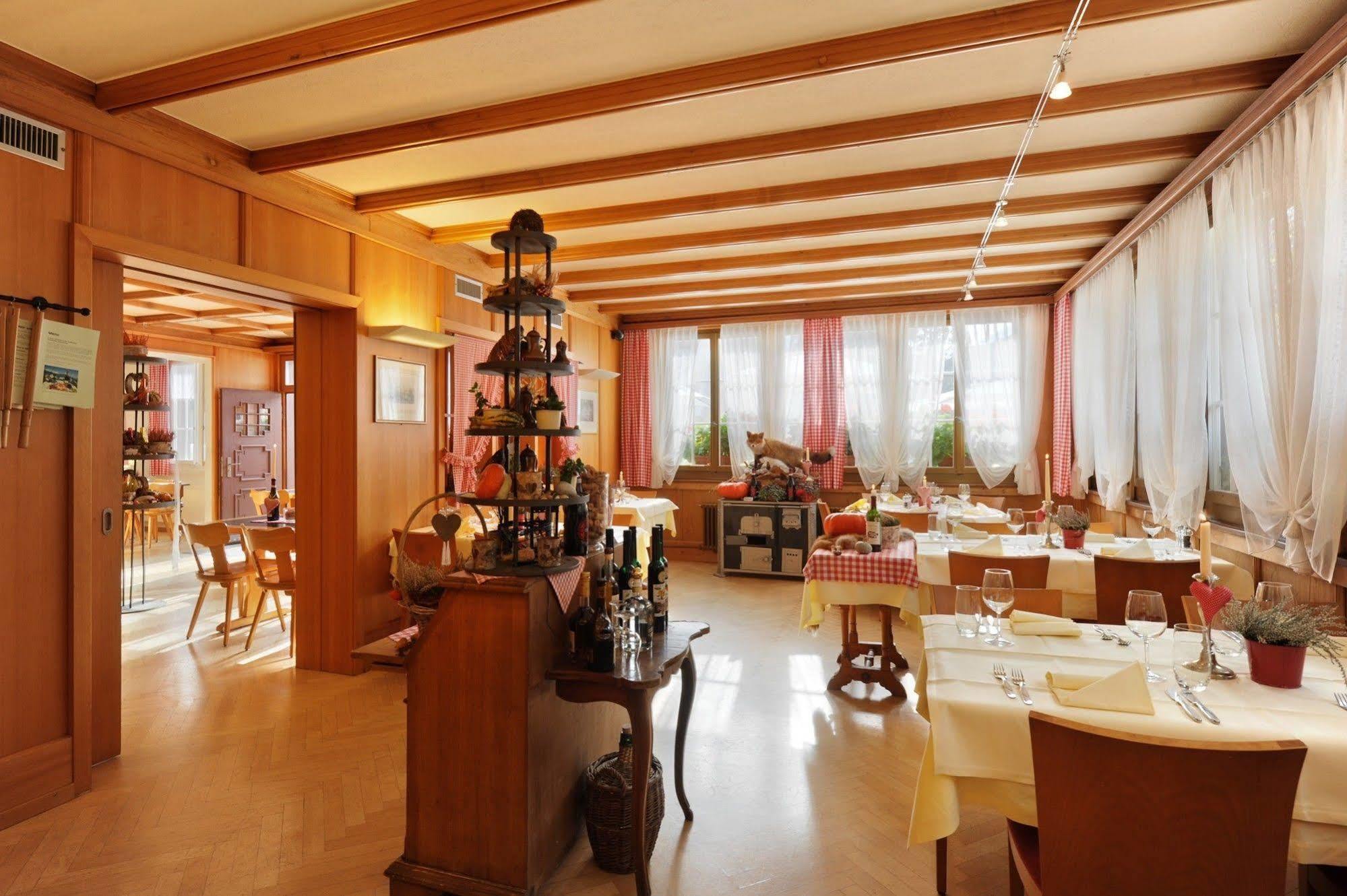 Gasthaus Paxmontana Sachseln Bagian luar foto